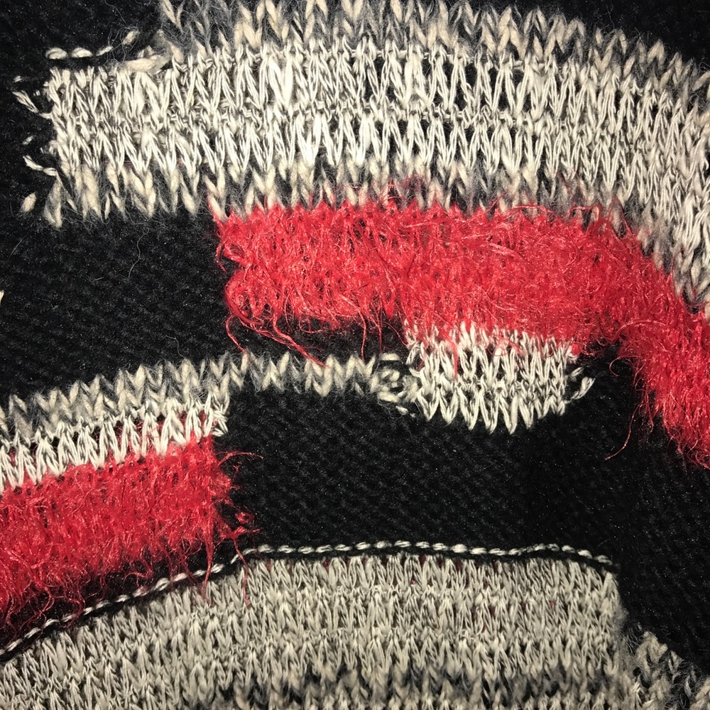 Sweater - Picture 3 of 4